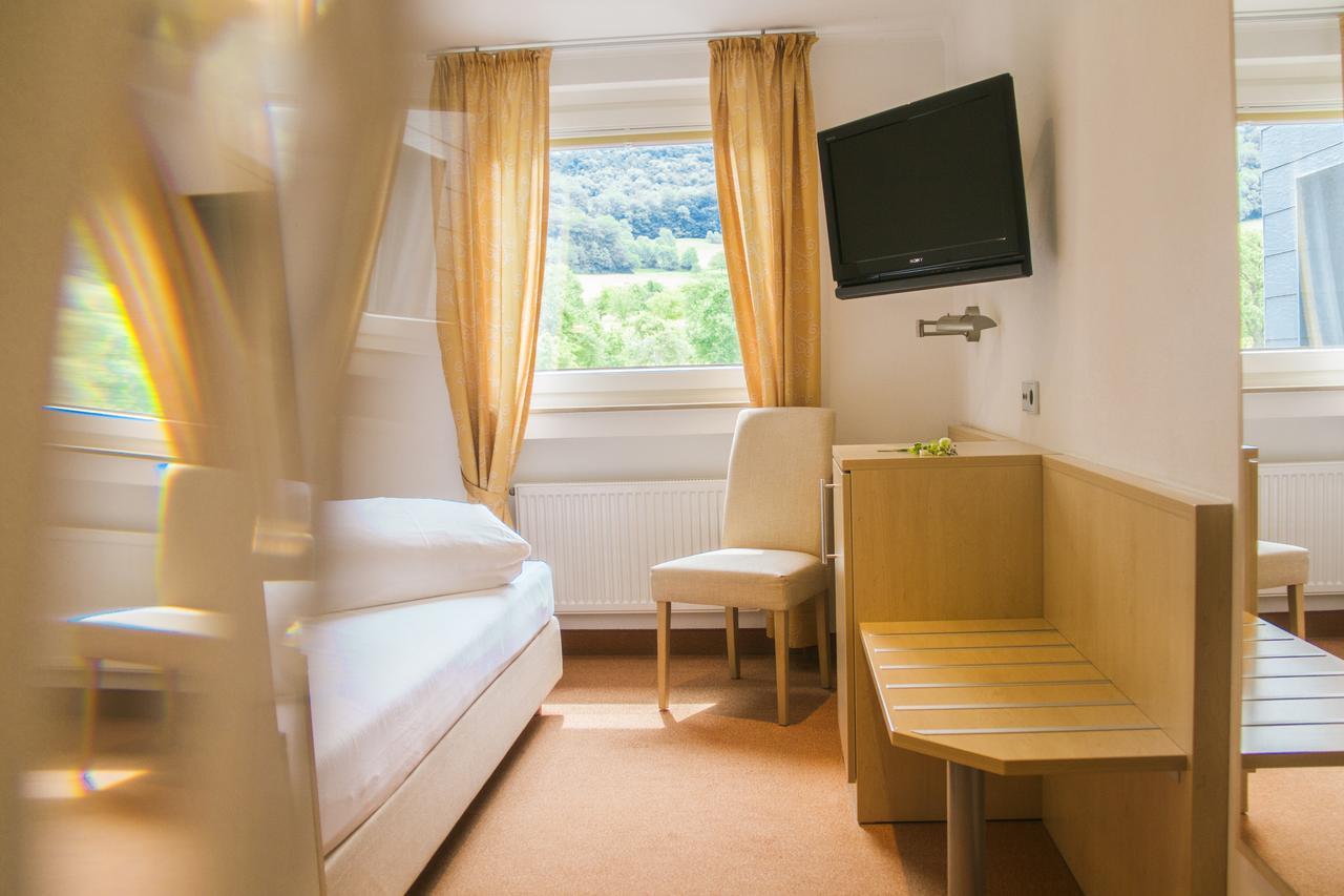 Stausee-Hotel Metzingen  Luaran gambar